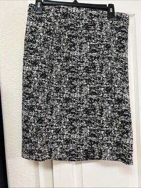 Philosophy Black and White Tweed Pencil Skirt